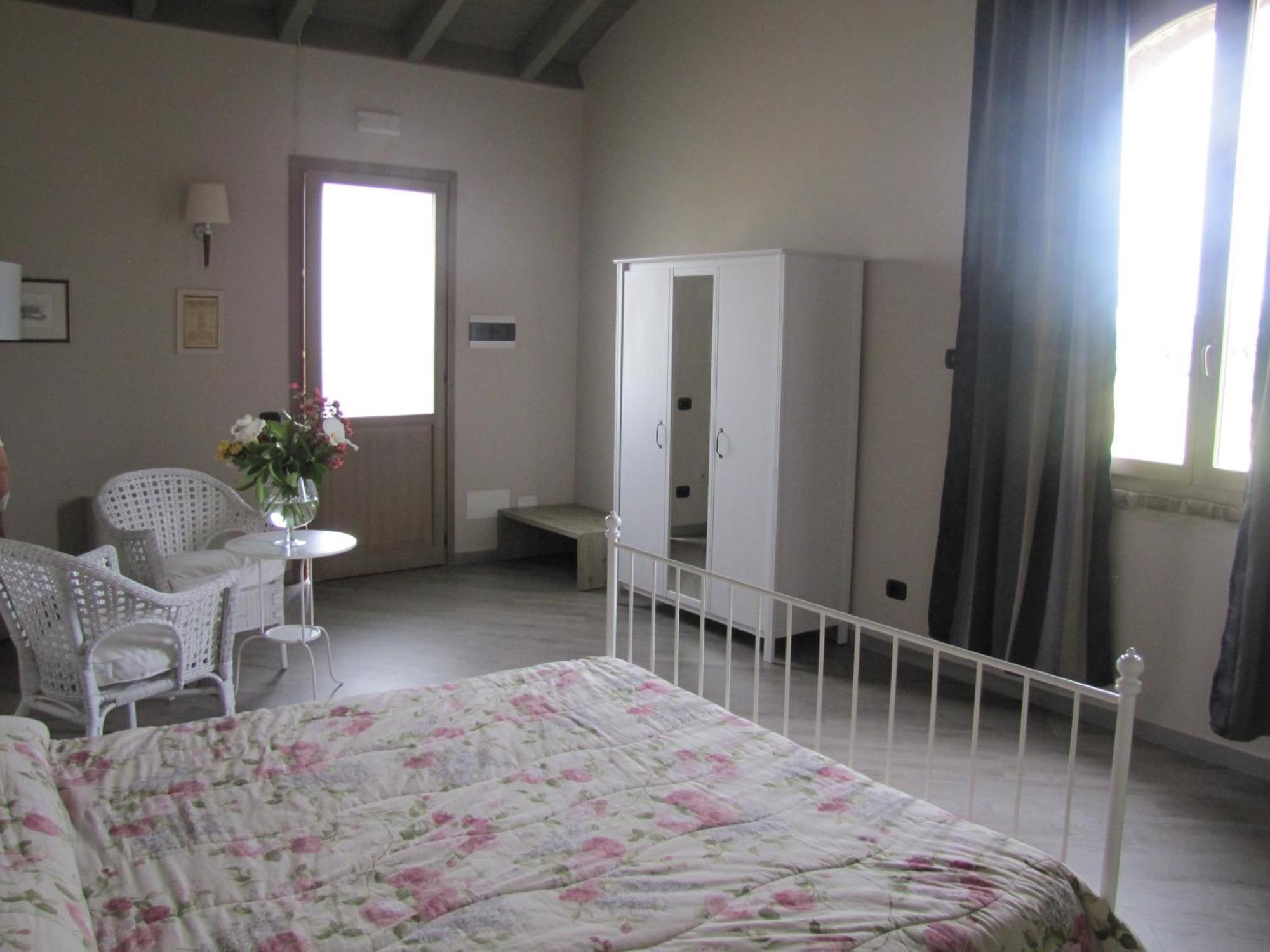 Agriturismo Bassanine Monticelli d'Ongina Phòng bức ảnh
